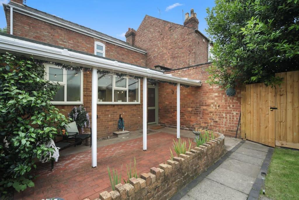Picturesque Victorian Cottage Worcester Exterior foto